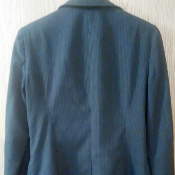 Jacket - Picture 4 of 4